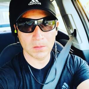 Meet your Posher, Julio